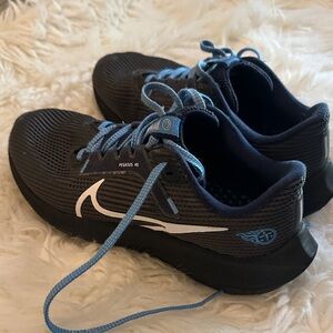 Nike Pegasus Titans sneaker